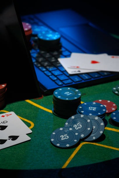 French Roulette table layout on zhugeslot showing horizontal arrangement of numbers and betting areas